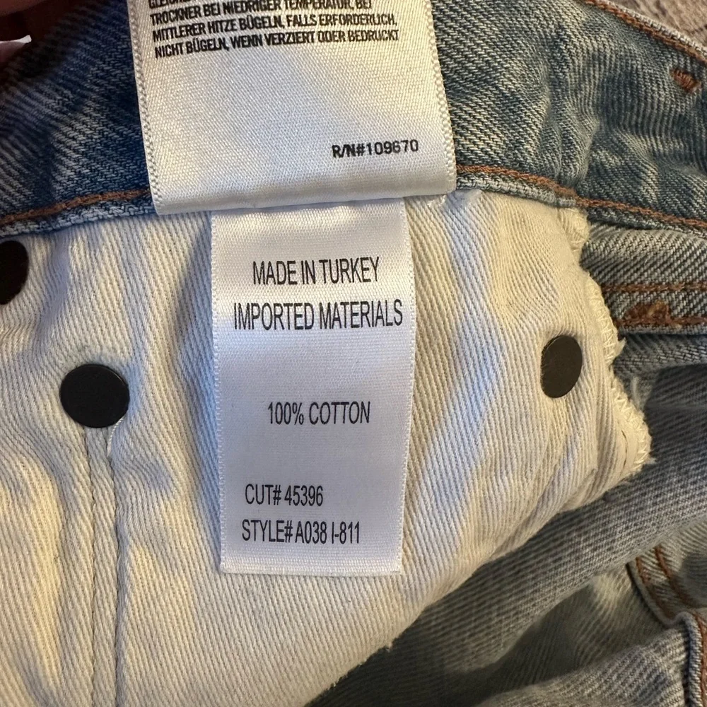 AGOLDE Jaden High Rise Cut Off Short in Broken - Picture 5 of 8